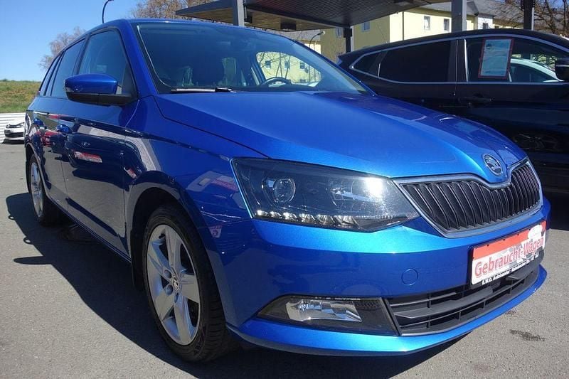 Gebraucht Skoda Fabia Joy 105 PS (77 kW) 2016 Blau Kombi