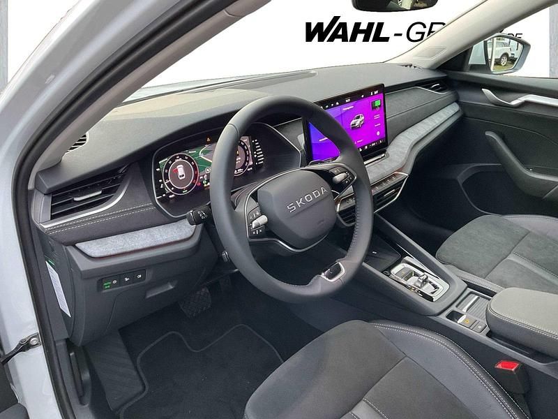 Gebraucht Skoda Octavia Selection 150 PS (110 kW) 2025 Weiß Kombi