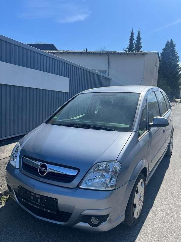 Lichtsilber m2 Gebraucht 2009 Opel Meriva Edition Van / Kleinbus | 1.980 € (Fairer Preis) - Bild 1/4