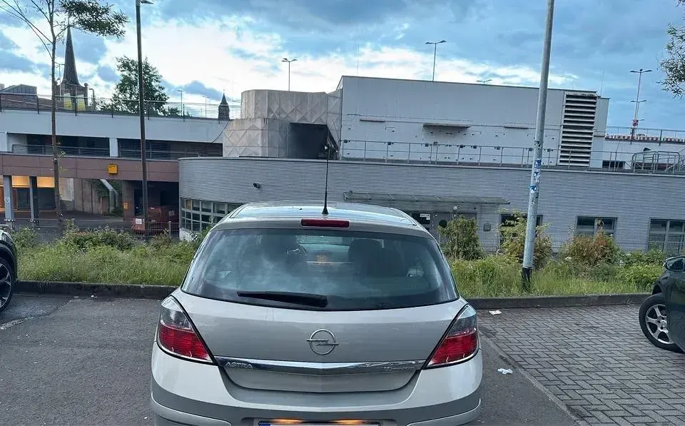 Brugt Opel Astra 115 HK (84 kW) 2008 Beige Sedan