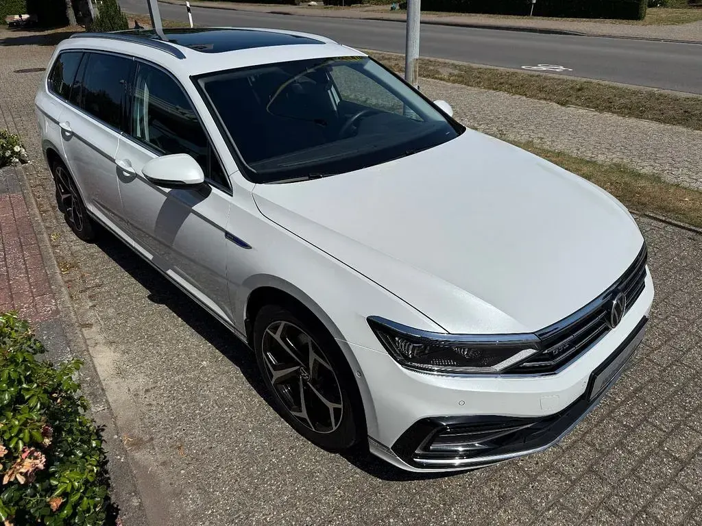 Gebraucht VW Passat GTE 218 PS (160 kW) 2021 Weiß Kombi