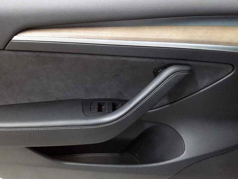 Gebraucht Tesla Model 3 377 kW (513 PS) 2022 Weiß Limousine