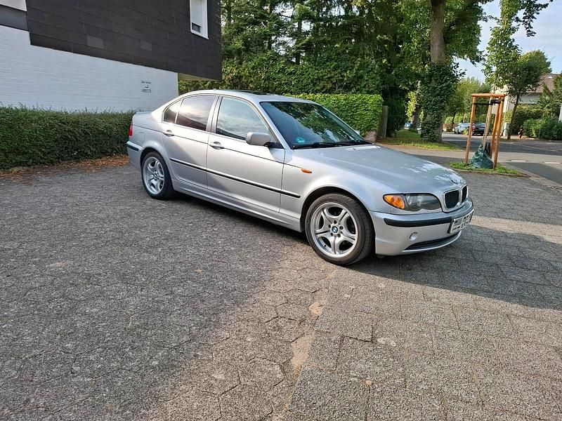 Gebraucht BMW 320 Shadowline 170 PS (125 kW) 2004 Silber Limousine