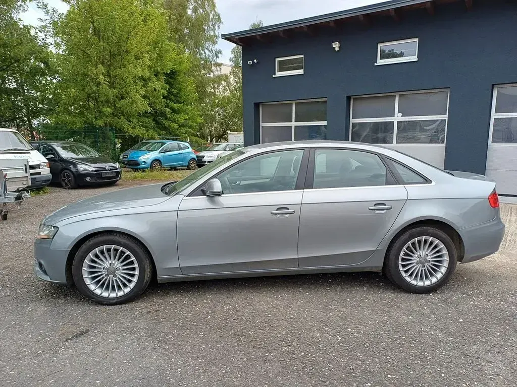 Gebraucht Audi A4 Ambition 160 PS (117 kW) 2008 Grau Limousine