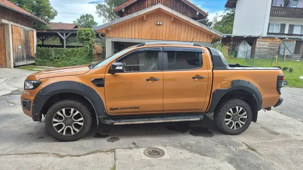 Gebraucht Ford Ranger Wildtrack 213 PS (156 kW) 2020 Orange Pickup