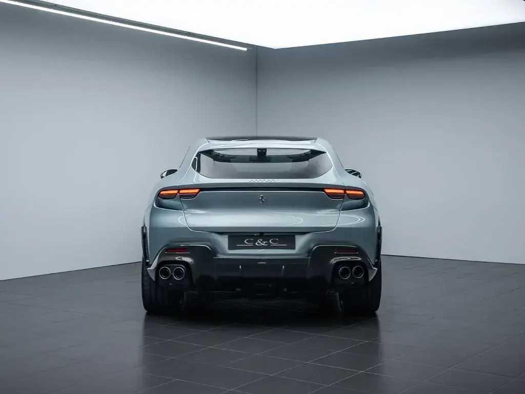 Gebraucht Ferrari Purosangue 725 PS (533 kW) 2025 Silber SUV