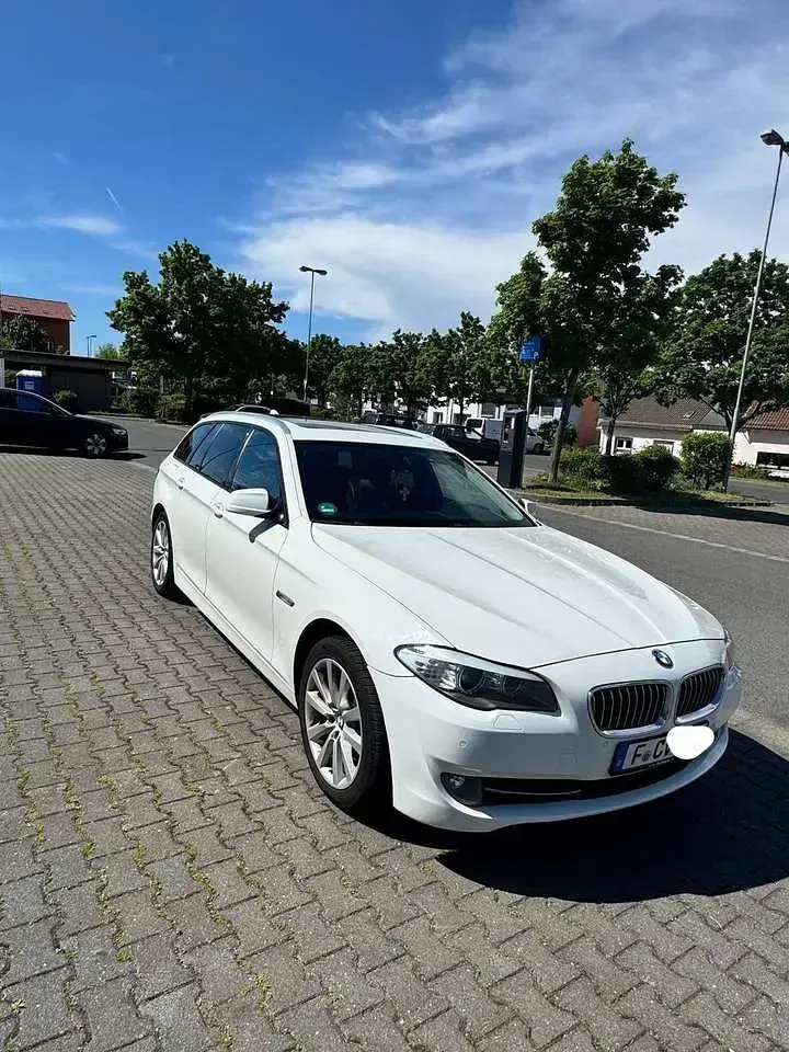 Gebraucht BMW 520 184 PS (135 kW) 2011 Weiß Kombi