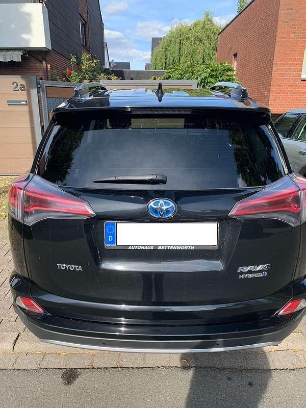 Gebraucht Toyota RAV4 155 PS (114 kW) 2018 Schwarz SUV