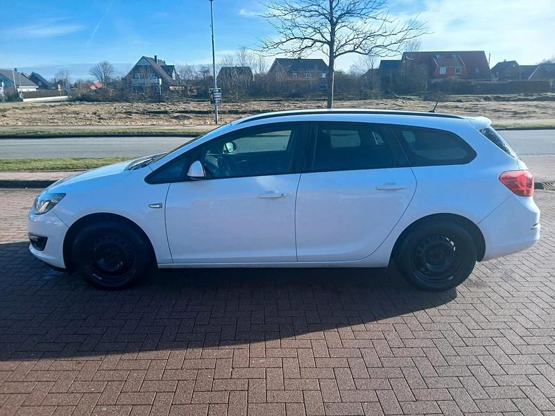 Gebraucht Opel Astra Sport 130 PS (95 kW) 2014 Weiß Kombi