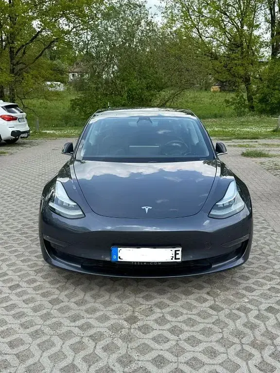 Usata Tesla Model 3 350 kW (476 CV) 2019 Grigio Berlina