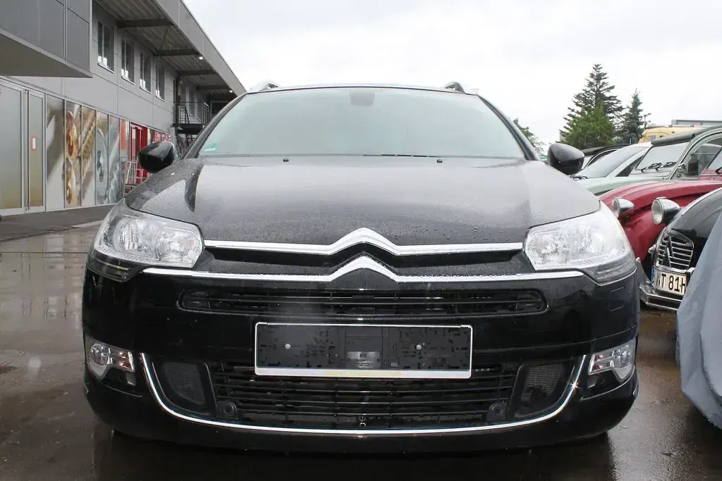 Gebraucht Citroën C5 SELECTION 179 PS (131 kW) 2016 Schwarz Kombi