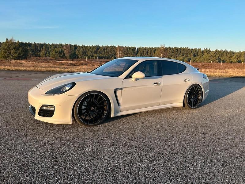 Gebraucht Porsche Panamera S Sport 400 PS (294 kW) 2012 Grau Kleinwagen
