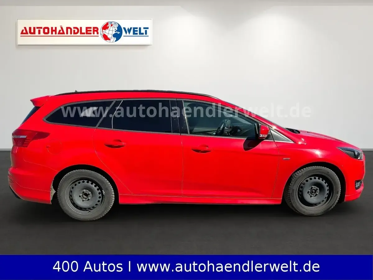 Gebraucht Ford Focus ST-Line 140 PS (102 kW) 2018 Rot Limousine