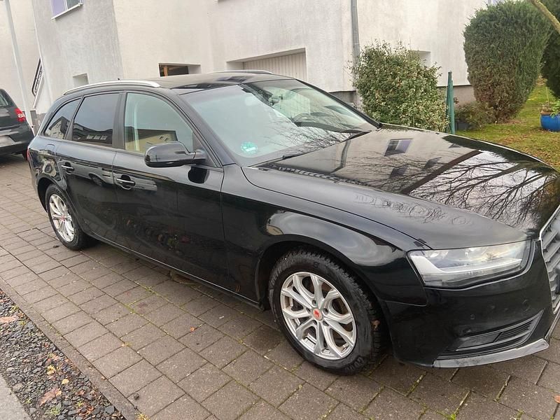 Usata Audi A4 150 CV (110 kW) 2015 Nero Station wagon