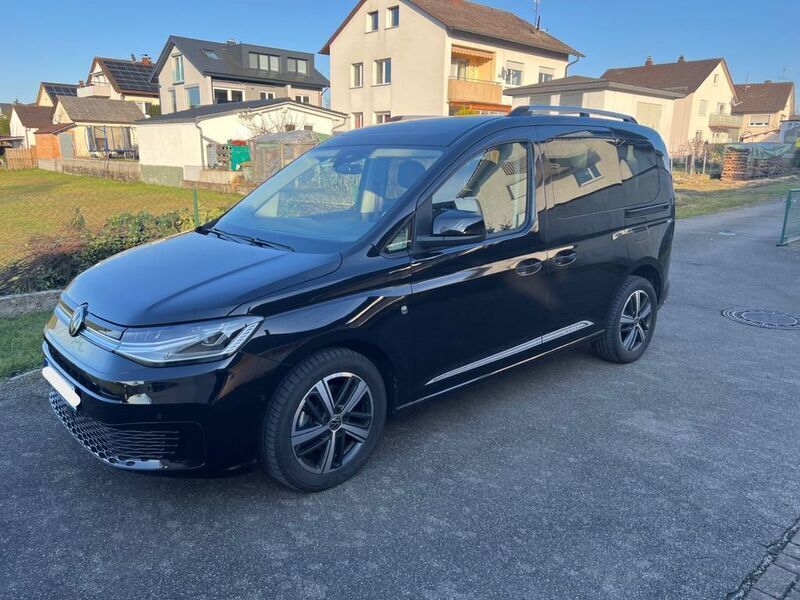 Schwarz Gebraucht 2021 VW Caddy Van / Kleinbus | 45.000 € - Bild 1/4