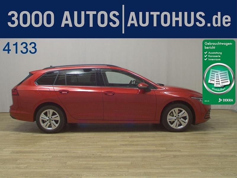 Kings red metallic Gebraucht 2021 VW Golf VIII Life Kombi | 14.480 € (Fairer Preis) - Bild 1/4