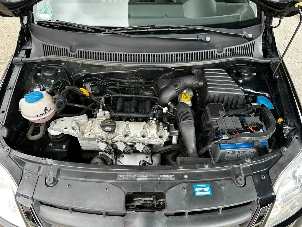 Gebraucht VW Fox Basis 54 PS (39 kW) 2006 Schwarz Kleinwagen