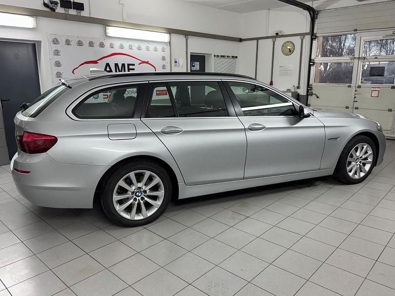 Gebraucht BMW 525 Performance 218 PS (160 kW) 2013 Silber Kombi