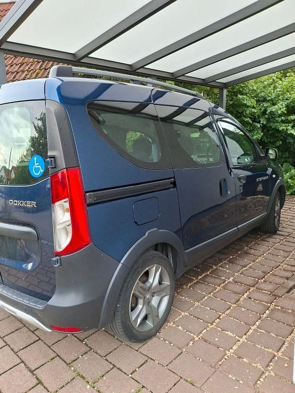 Blau Gebraucht 2019 Dacia Dokker Stepway Van | 12.300 € (Fairer Preis) - Bild 1/4