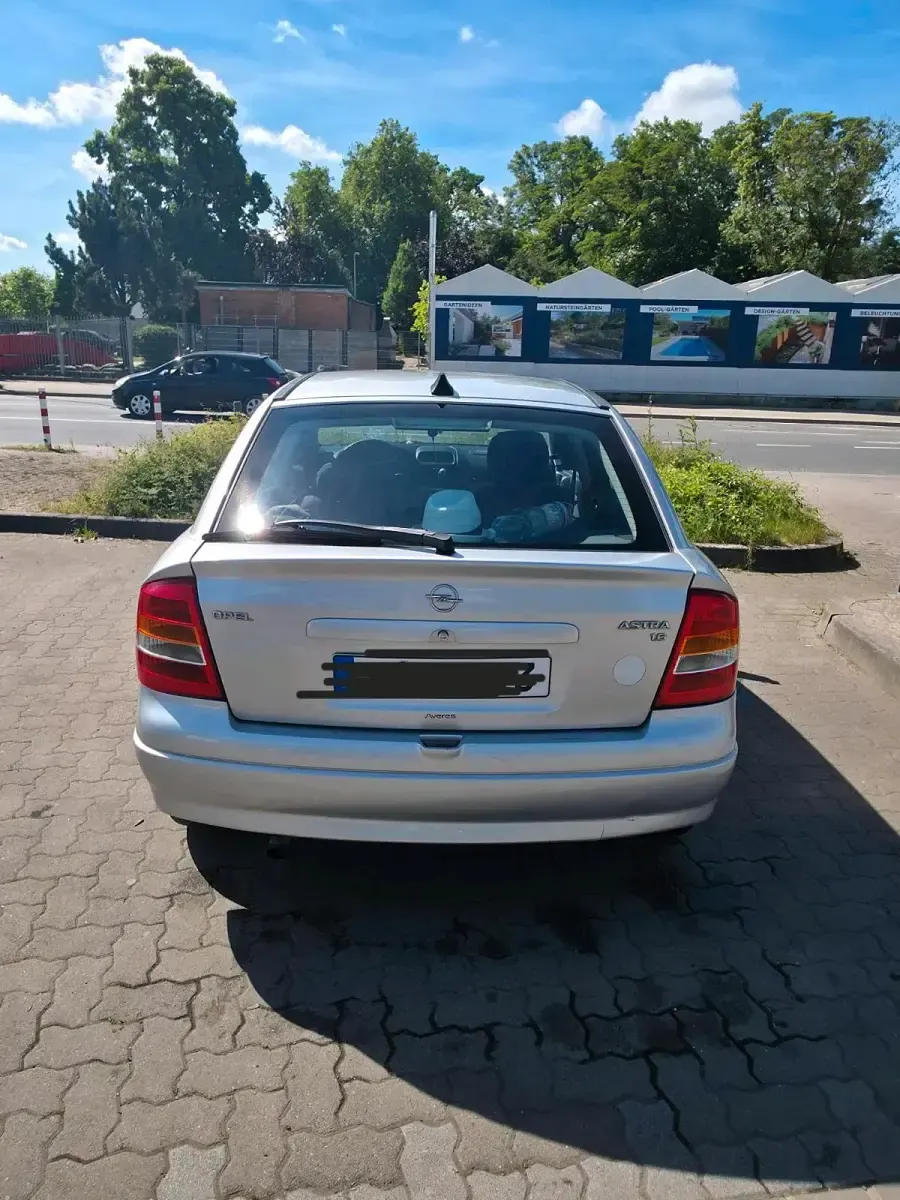 Gebraucht Opel Astra 75 PS (55 kW) 2001 Limousine
