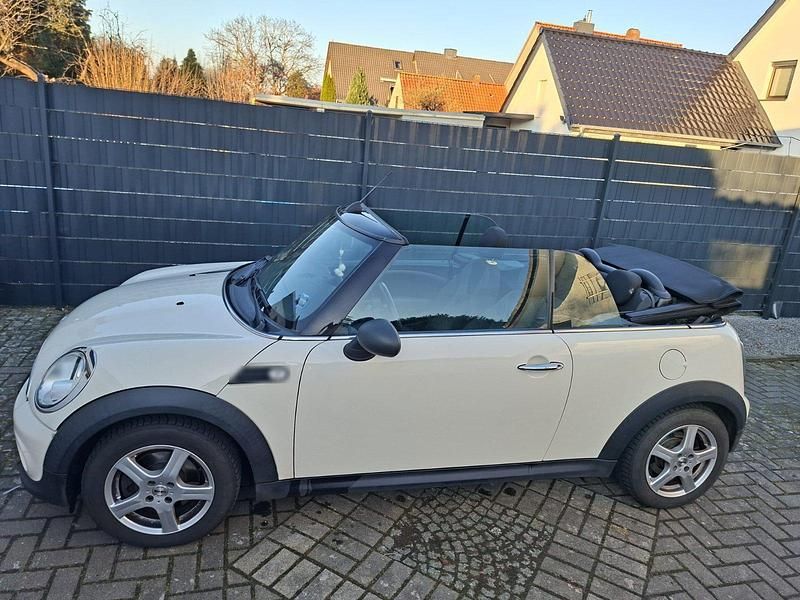 Gebraucht Mini Cooper Cabriolet 98 PS (72 kW) 2012 Weiß Cabrio