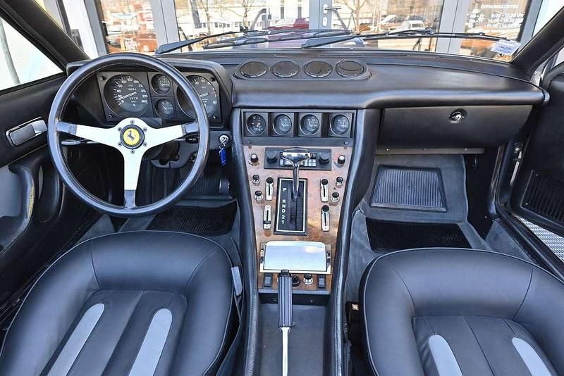 Second-hand Ferrari 400 340 CP (250 kW) 1979 Gri Cabrio