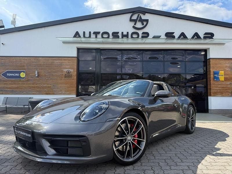 Grau Gebraucht 2022 Porsche 911 Targa 4S Cabrio | 147.990 € - Bild 1/4