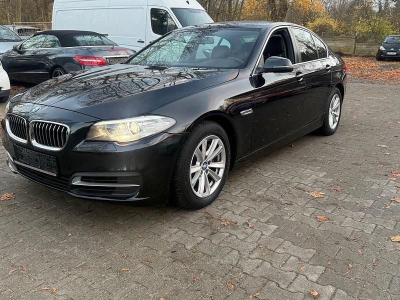 Schwarz Gebraucht 2013 BMW 528 Limousine | 12.900 € (Fairer Preis) - Bild 1/4