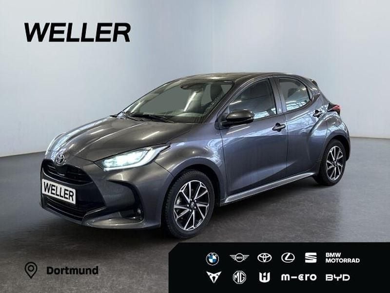 Gebraucht Toyota Yaris Hybrid Basis 116 PS (85 kW) 2022 Marlingrau metallic Kleinwagen