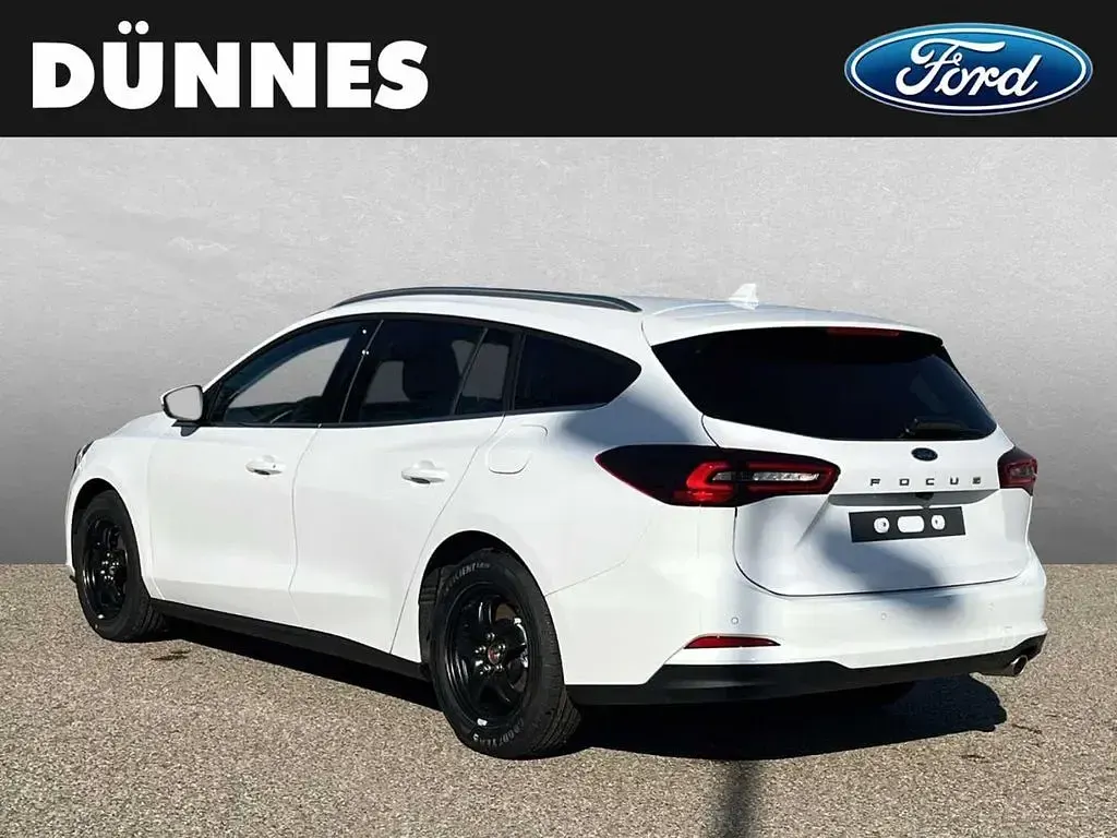 Nowe Ford Focus 116 KM (85 kW) 2026 Biały Sedan/Limuzyna