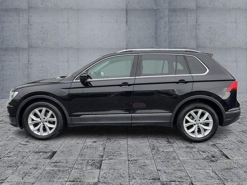 Gebraucht VW Tiguan Highline 150 PS (110 kW) 2019 Schwarz SUV