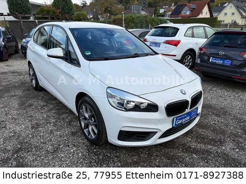 Weiß Gebraucht 2015 BMW 218 Active Tourer Basis Van / Kleinbus | 8.500 € (Fairer Preis) - Bild 1/4