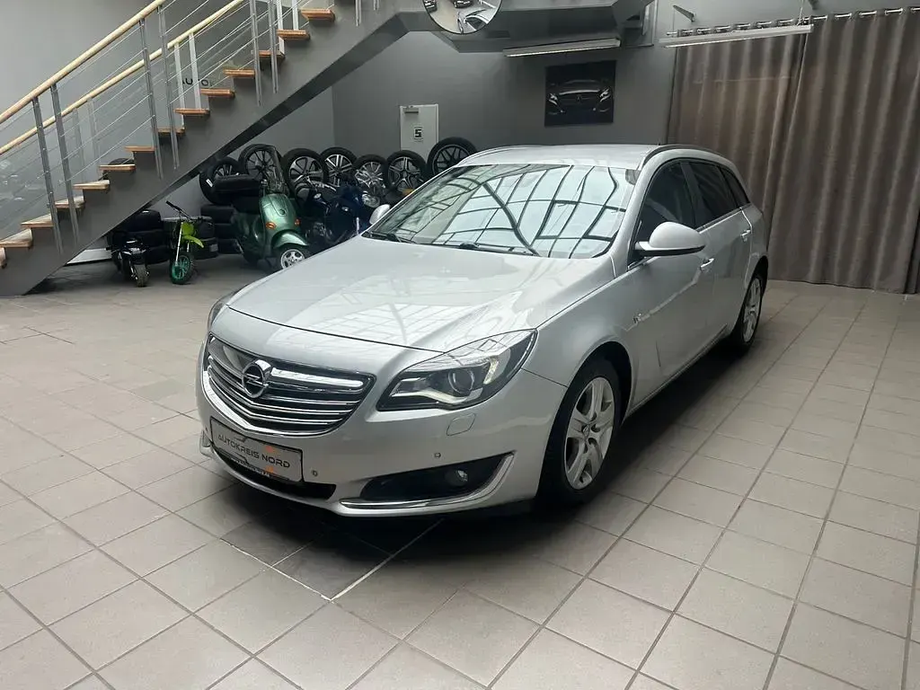 Gebraucht Opel Insignia Edition+ 140 PS (102 kW) 2013 Silber Kombi
