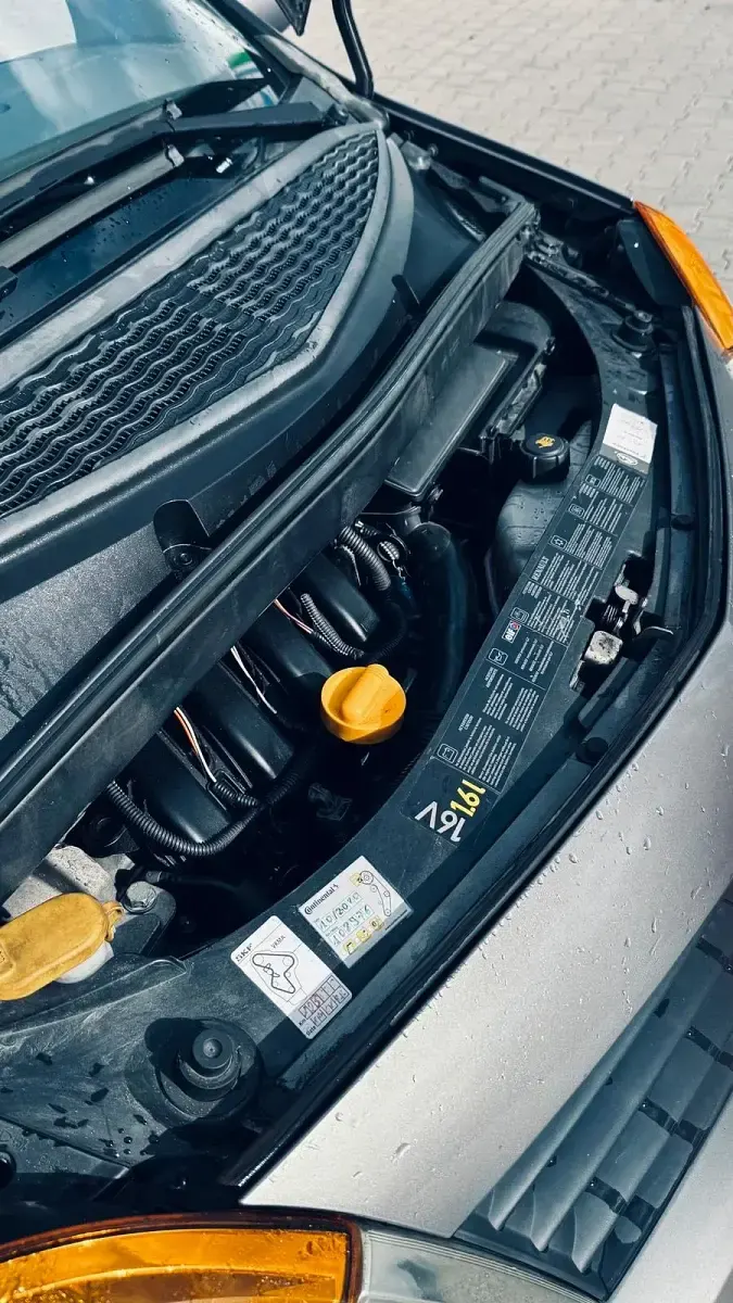 Gebraucht Renault Modus 111 PS (81 kW) 2005 Grau Van / Kleinbus