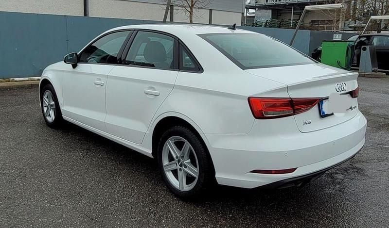 Second-hand Audi A3 Basis 116 CP (85 kW) 2018 Alb Berlinǎ
