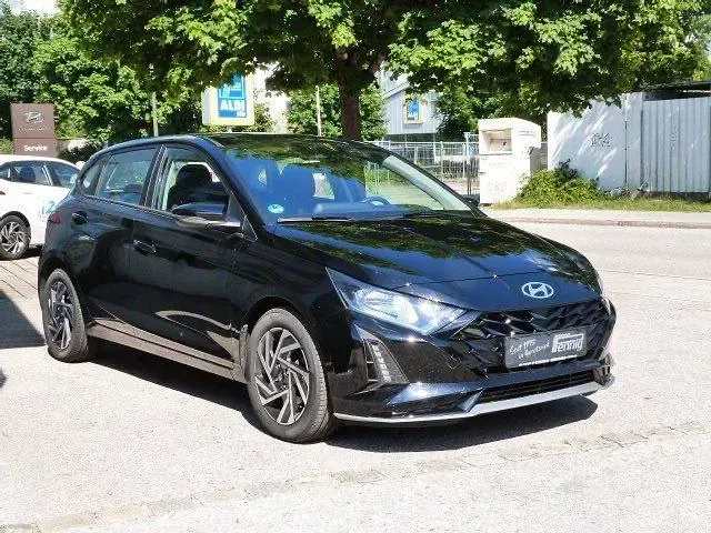 Gebraucht Hyundai i20 Trend 101 PS (74 kW) 2025 Schwarz Kleinwagen