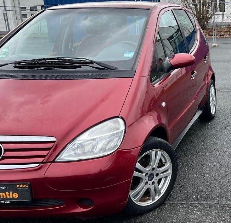 Gebraucht Mercedes A160 Elegance 102 PS (75 kW) 2000 Rot Van / Kleinbus