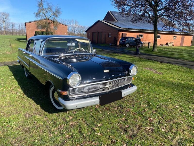 Schwarz Gebraucht 1960 Opel Kapitän Limousine | 12.000 € - Bild 1/4