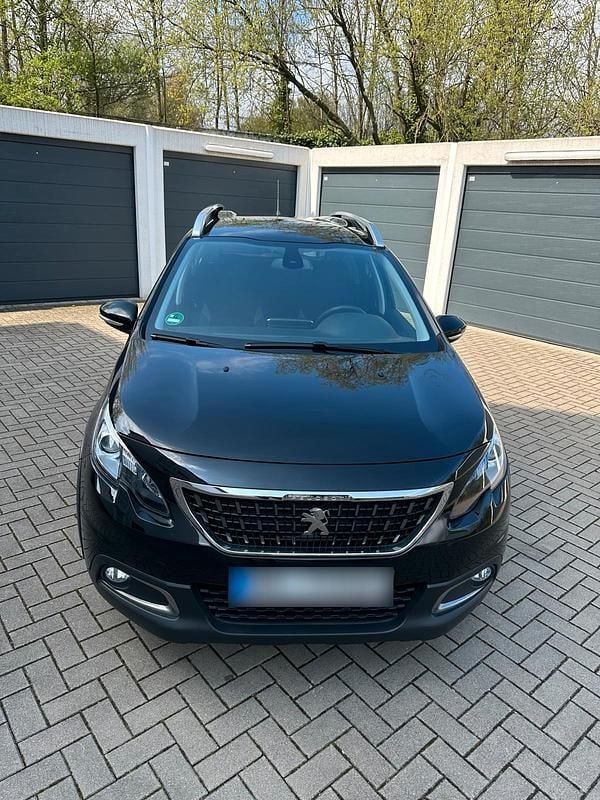 Second-hand Peugeot 2008 Allure 110 CP (80 kW) 2019 Negru SUV