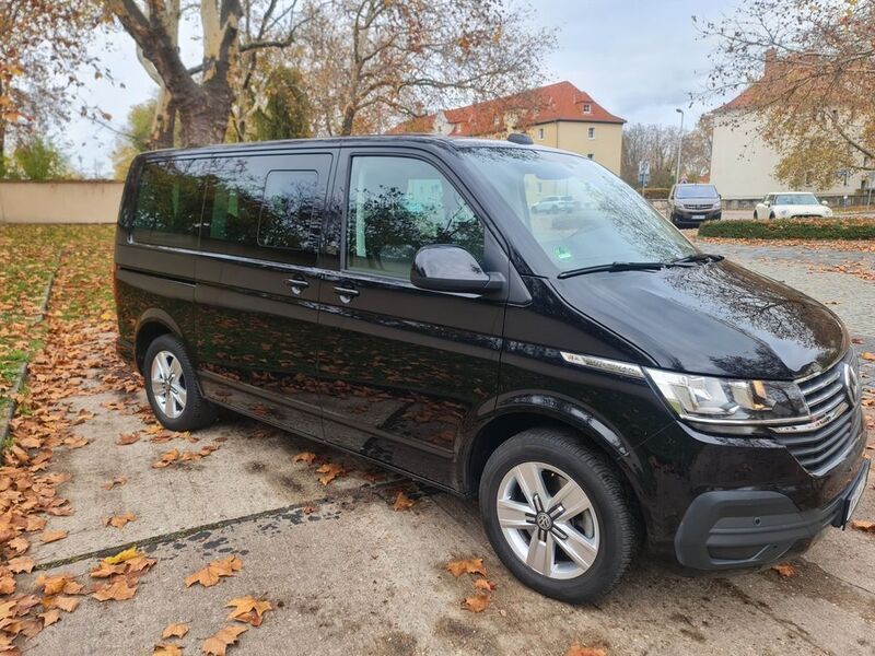Schwarz Gebraucht 2022 VW T6.1 Van | 54.999 € (Etwas zu teuer) - Bild 1/4