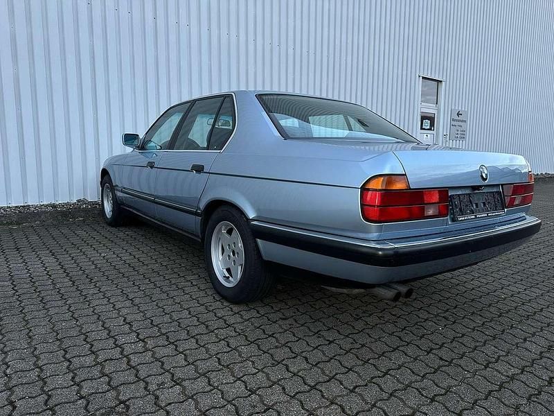 Gebraucht BMW 730 188 PS (138 kW) 1991 Blau Limousine