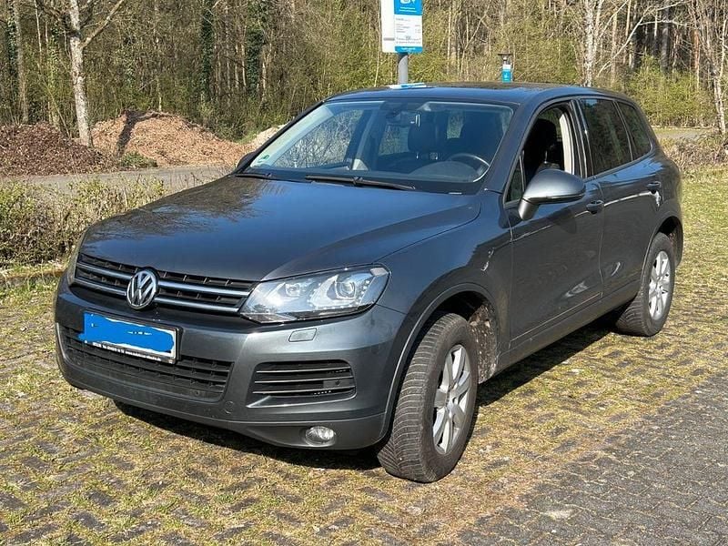 Gebraucht VW Touareg Edition 204 PS (150 kW) 2014 Grau SUV