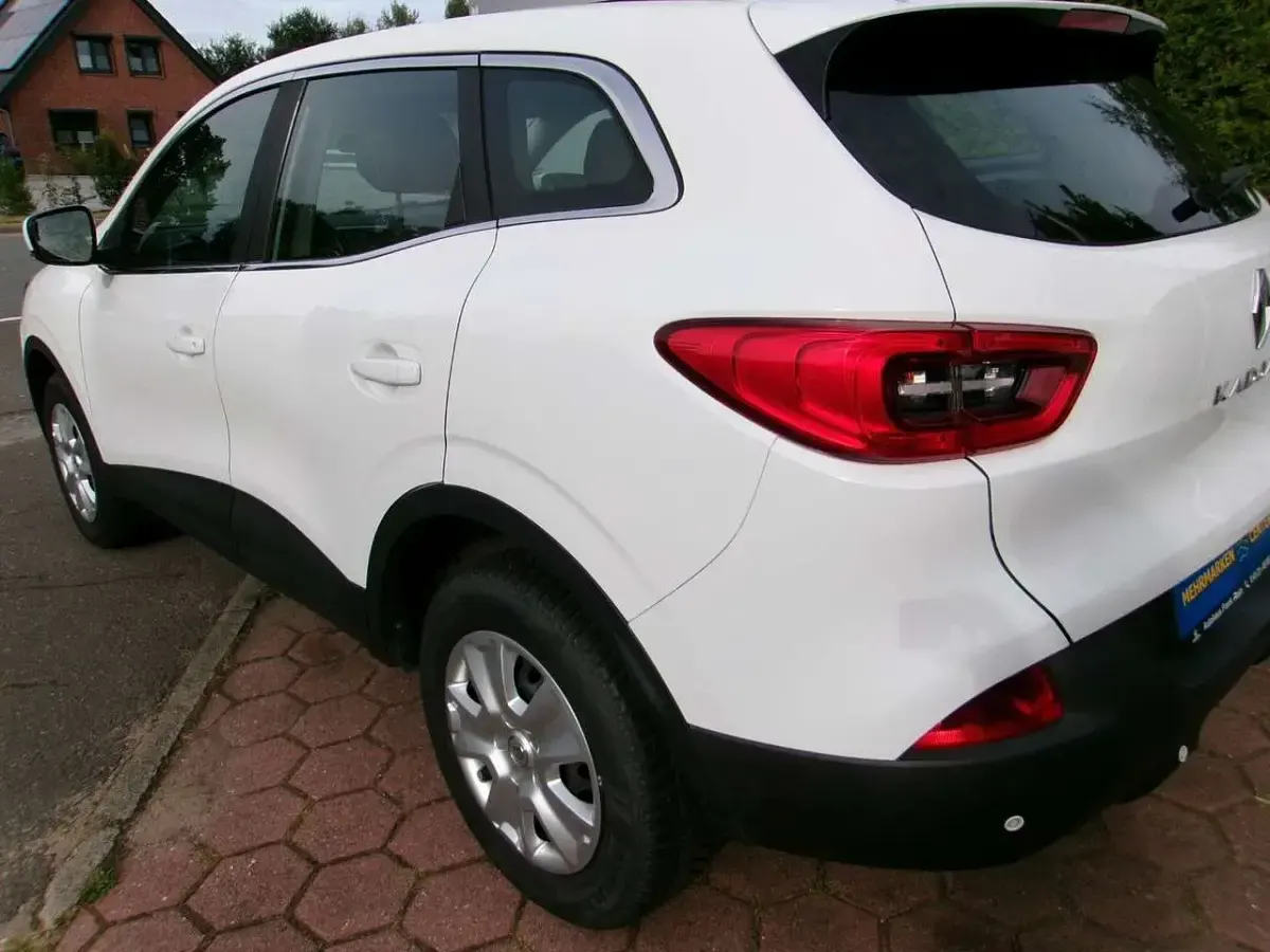 Gebraucht Renault Kadjar Life 131 PS (96 kW) 2018 Weiß SUV