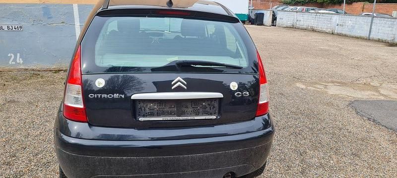 Second-hand Citroën C3 Attraction 73 CP (53 kW) 2009 Negru Berlinǎ