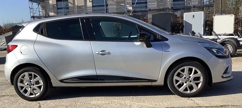 Gebraucht Renault Clio IV LIMITED 90 PS (66 kW) 2019 Grau Limousine