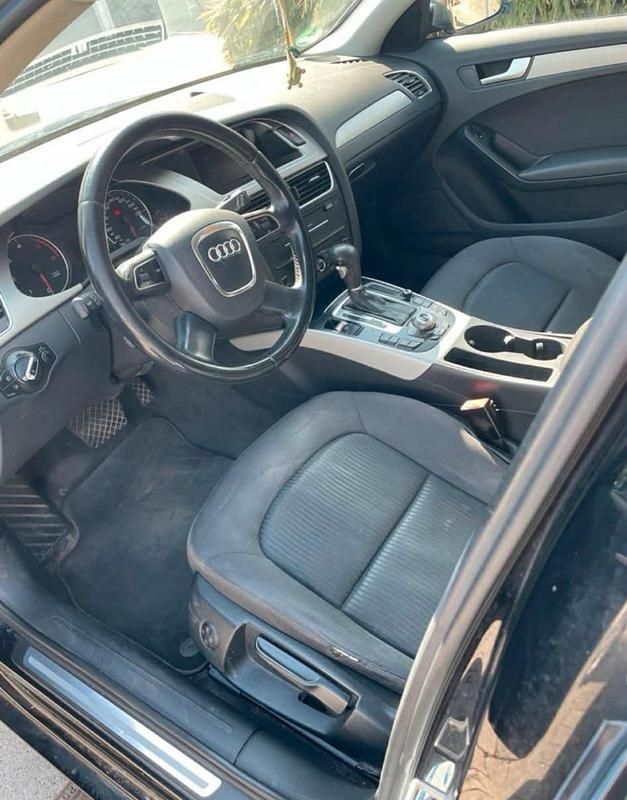 Second-hand Audi A4 Attraction 143 CP (105 kW) 2011 Negru Break