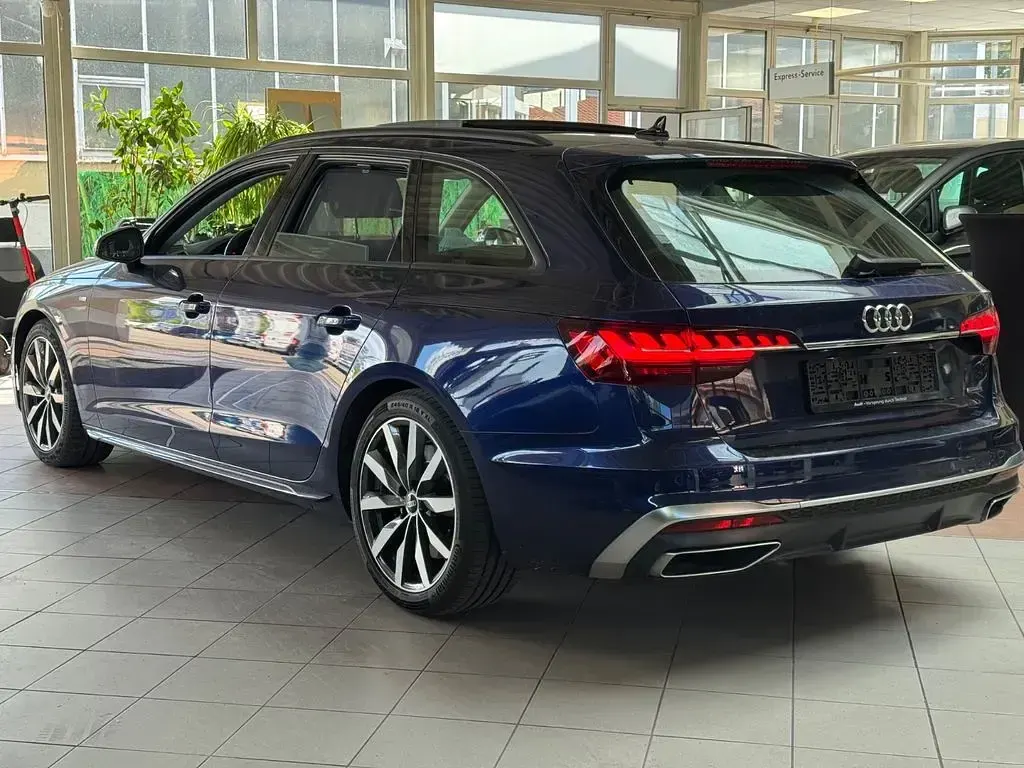 Gebraucht Audi A4 S-Line 286 PS (210 kW) 2022 Blau Kombi