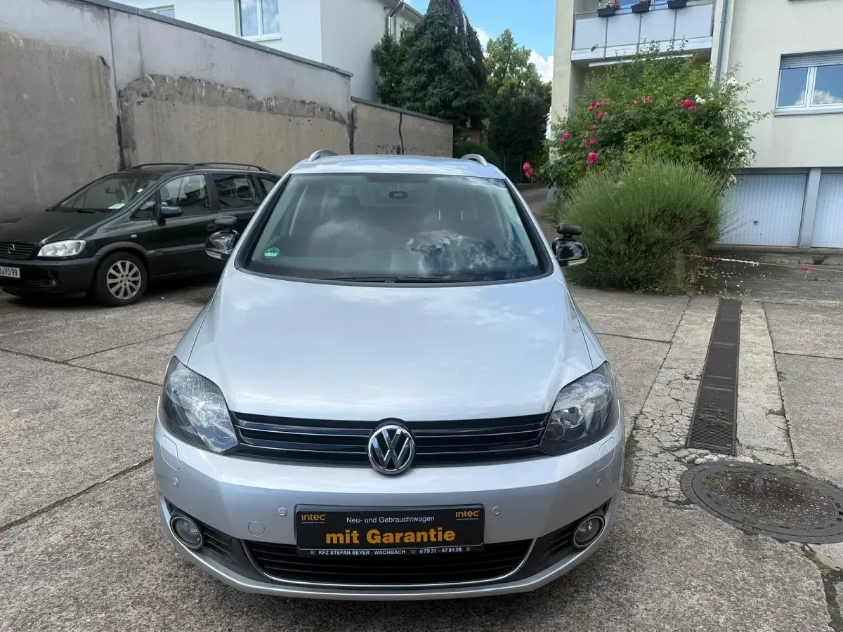 Gebraucht VW Golf VI Style 105 PS (77 kW) 2011 Grau Kleinwagen