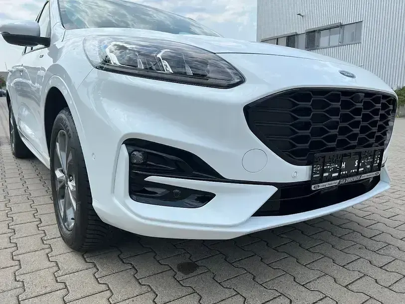 Gebraucht Ford Kuga ST-Line X 225 PS (165 kW) 2021 Weiß SUV