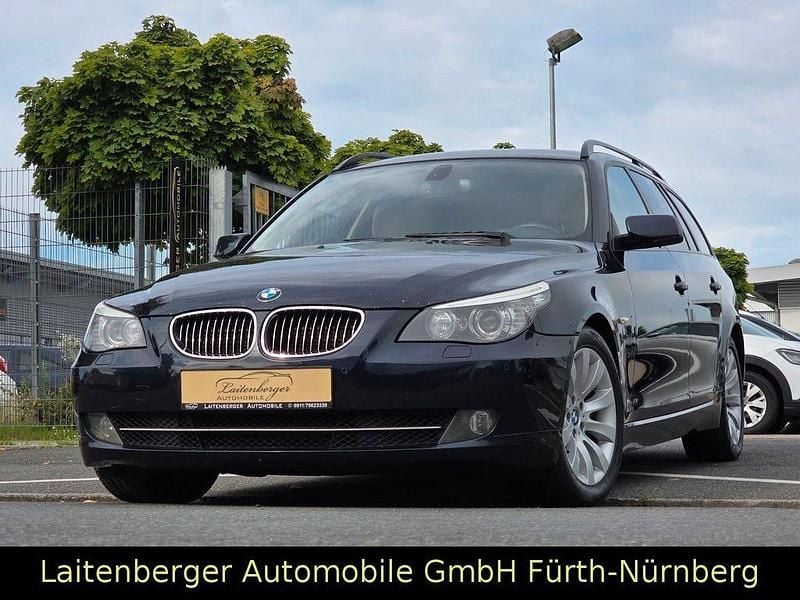 Blau Gebraucht 2007 BMW 525 Advantage Kombi | 4.900 € (Teuer) - Bild 1/4